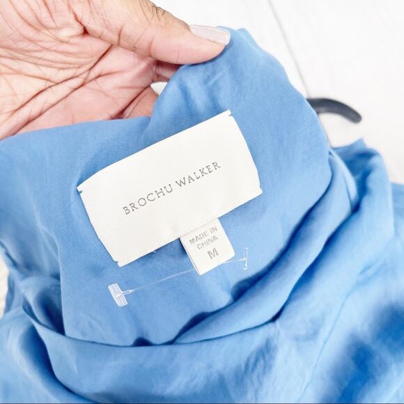 🆕‎ Brochu Walker Women's Blue Luna Cami V-Neck Dress Size Medium - Picture 3 of 5